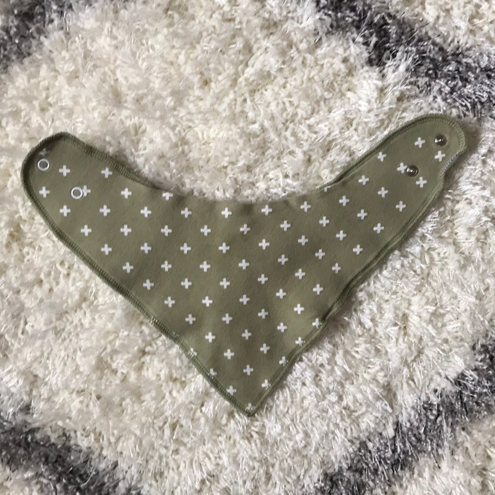 BANDANA BIB WITH SNAP CLOSURE!